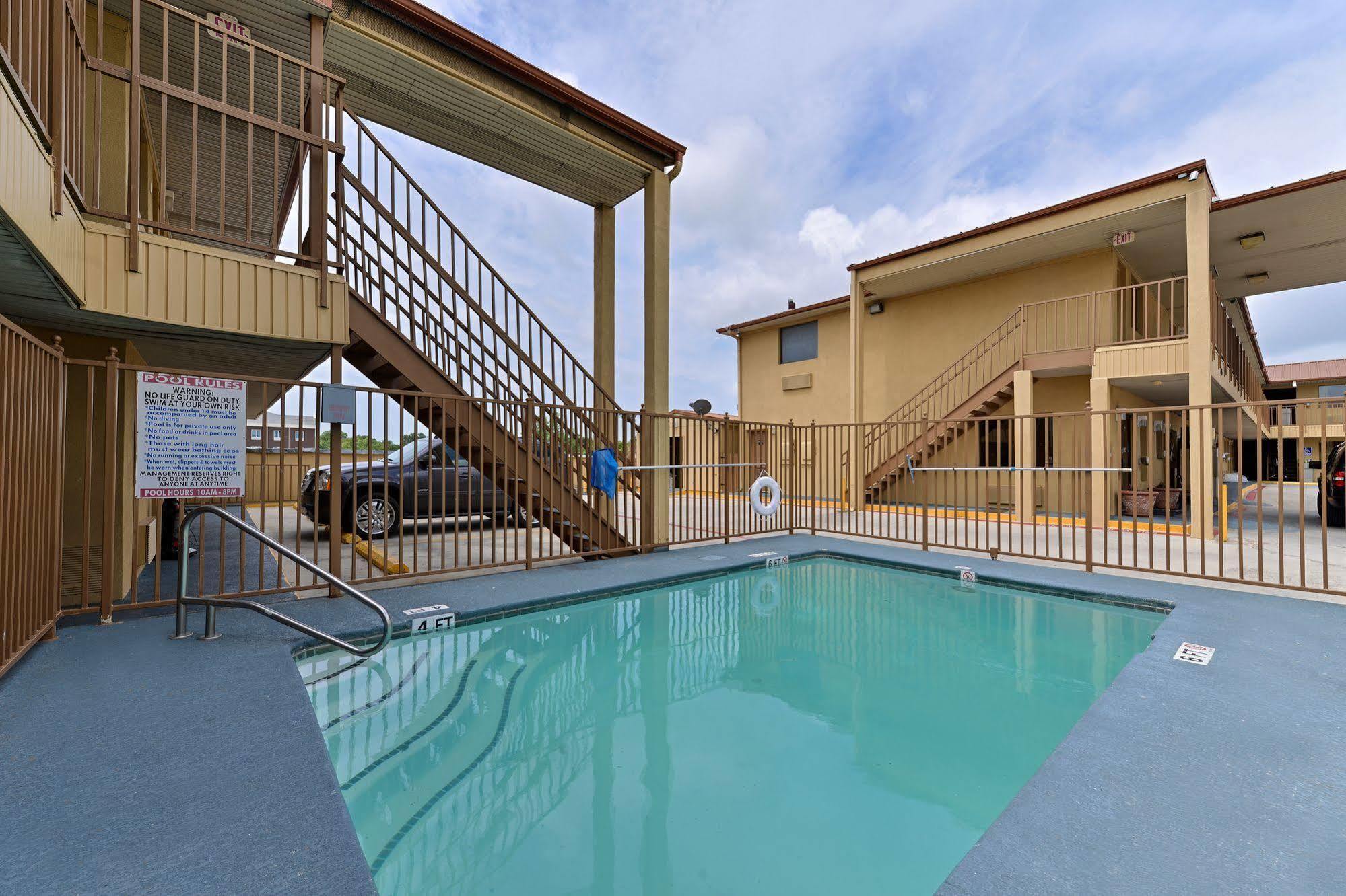 Econo Lodge Killeen Extérieur photo